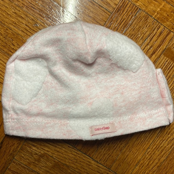 Gap baby infant hat, pink, and white with the bow on front - Picture 2 of 2